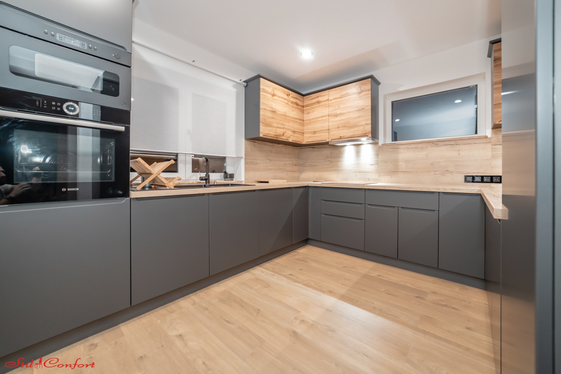 bucatarie-grey-wood